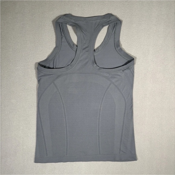Athleta Momentum Heather Tank Top Women’s Medium Gray Solid Sleeveless - Picture 6 of 7